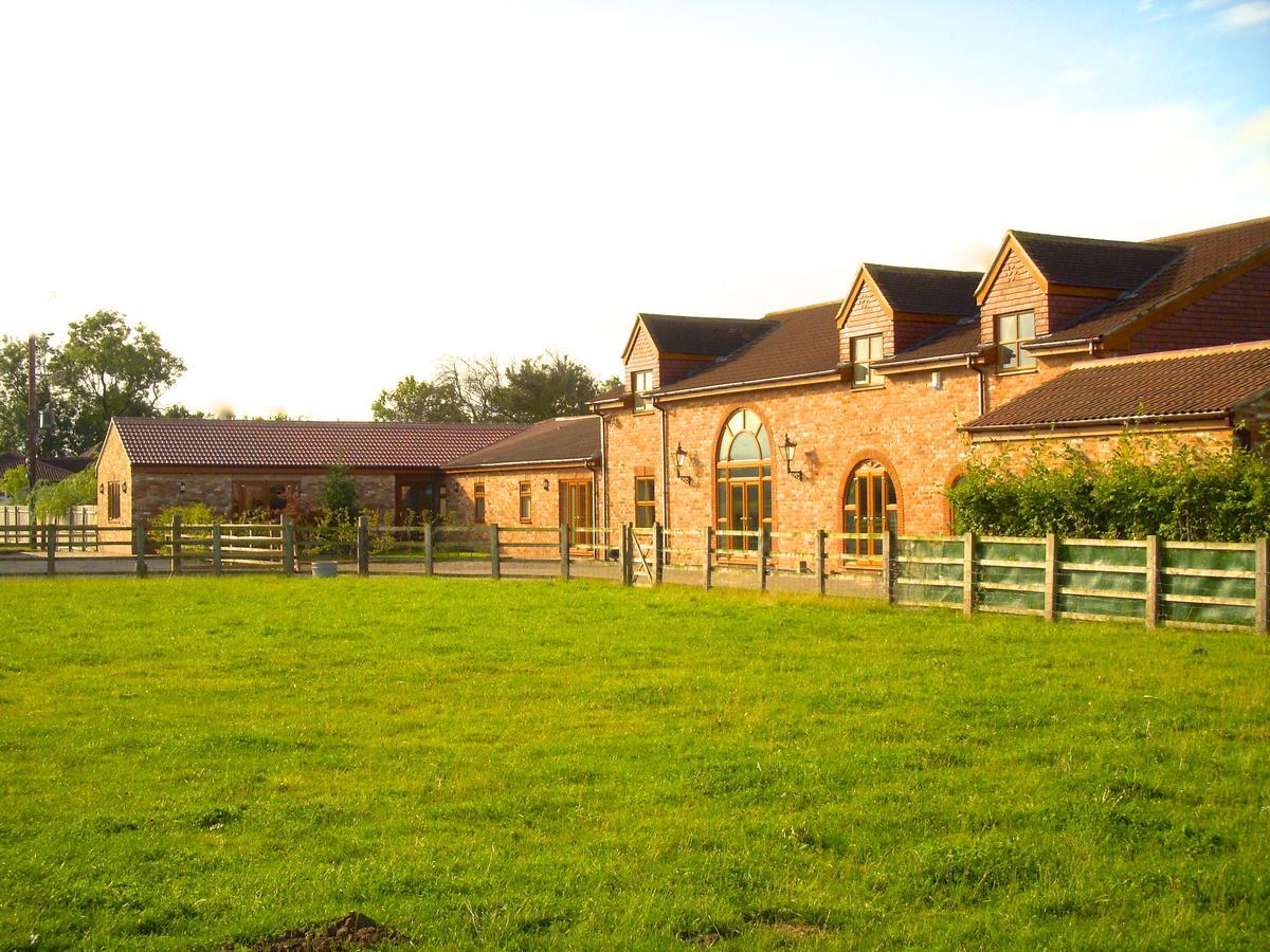 The Stables At The Vale Bed & Breakfast Yarm Exterior photo